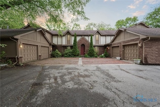 1250 Hidden Ridge Rd, Toledo, OH 43615