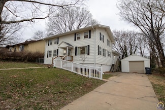 1729 W Wilman Ct, Emporia, KS 66801