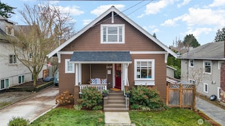 2137 N 61st St, Seattle, WA 98103