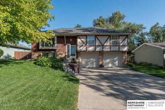 9348 Corby St, Omaha, NE 68134