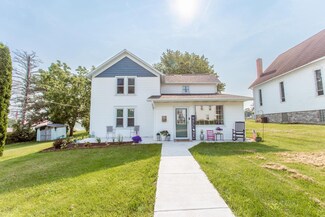 106 S Warren St, South Wayne, WI 53587