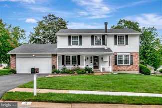 3 Graybridge Dr, Wilmington, DE 19810