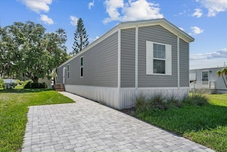 1900 S Lake Reedy Blvd Unit 30, Frostproof, FL 33843