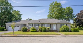 107 Nichols St, Fall River, MA 02720