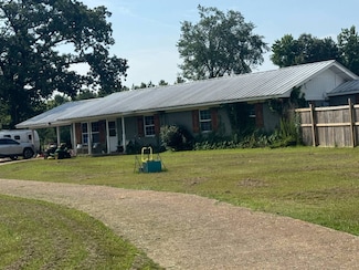 3661 Columbia Road 27 S, Magnolia, AR 71753
