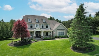 2076 Black Spruce Cir, Manlius, NY 13104