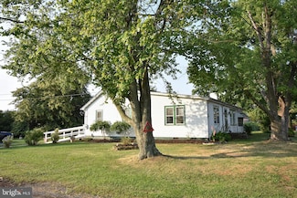 21585 Camper Cir, Tilghman, MD 21671