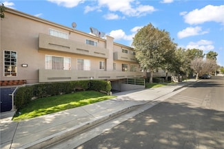 18347 Saticoy St Unit 37, Reseda, CA 91335