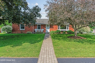 1621 12th Ave, Watervliet, NY 12189