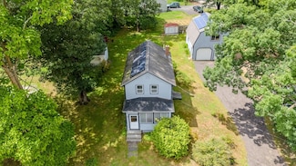 16 Coolidge St, North Chelmsford, MA 01863