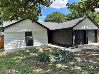 403 Thorn Wood Dr, Euless, TX 76039