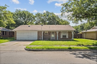 2859 Mims St, Fort Worth, TX 76112