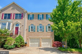 2210 Stefan Dr, Dunn Loring, VA 22027
