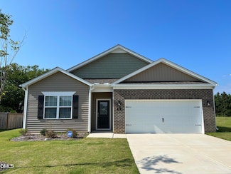 51 Blue Aspen Dr, Fuquay Varina, NC 27526