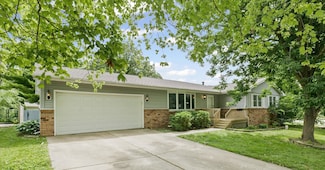 302 S Orr Dr, Normal, IL 61761