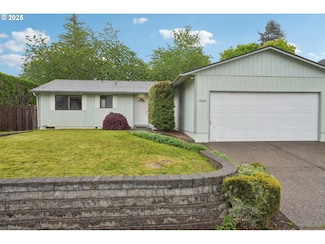 18225 Van Fleet Ave, Sandy, OR 97055