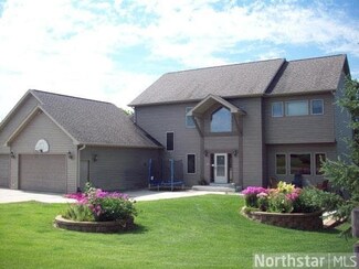24346 E Cedar Lake Dr, New Prague, MN 56071
