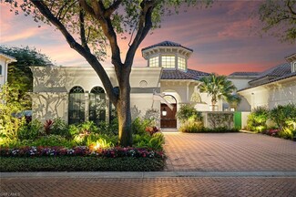 7849 Via Vecchia, Naples, FL 34108