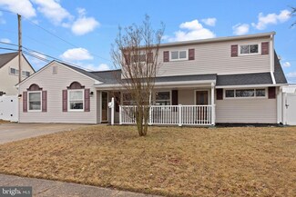 11 Quickset Rd, Levittown, PA 19057