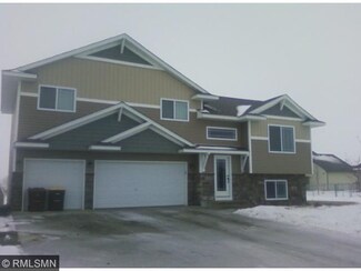 300 SE 10th St, Freeport, MN 56331