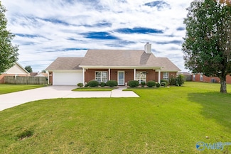 722 Elkwood Section Rd, Hazel Green, AL 35750