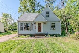 35420 Kilarney Rd, Willoughby, OH 44094