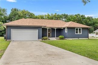 1906 N Elm St, Nevada, MO 64772