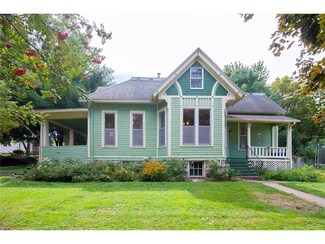 219 3rd Ave NW, Mount Vernon, IA 52314