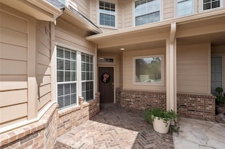 8814 Silent Willow Ln, Sugar Land, TX 77479