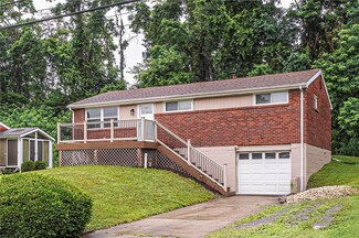 125 Holstein Dr, Oakdale, PA 15071