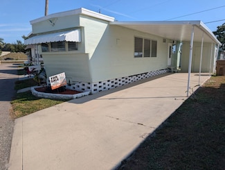 14300 66th St N, Clearwater, FL 33764