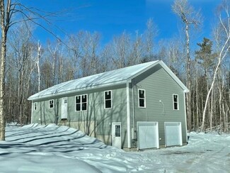 106 Pheasant Dr, Middleton, NH 03887