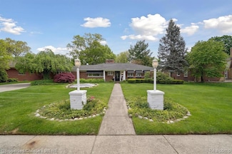 511 S Gulley Rd, Dearborn, MI 48124