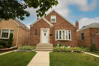 9645 S Hamlin Ave, Evergreen Park, IL 60805