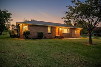 210 Rigney Dr, Manchester, TN 37355