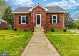 263 Swedesboro Rd, Gibbstown, NJ 08027