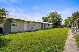 3215 Jeffcott St, Fort Myers, FL 33916