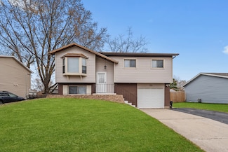 156 Monterey Dr, Bolingbrook, IL 60440