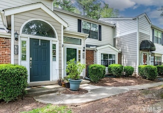 7633 Falcon Rest Cir, Raleigh, NC 27615