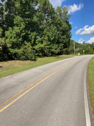 255 White Oak Bluff Rd, Stella, NC 28582