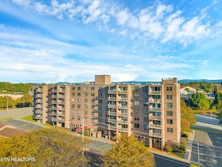 106 Regal Tower, Maryville, TN 37804