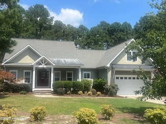 38 Spearhead Dr, Whispering Pines, NC 28327