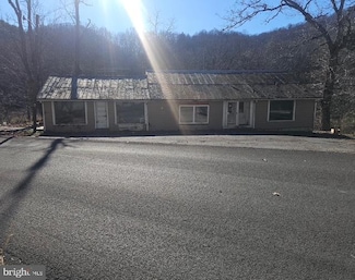 5910 Dry Ford Rd, Cedar Bluff, VA 24609