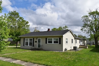 115 E 6th St, Gridley, IL 61744