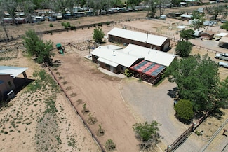 604 Ortega Rd NW, Los Ranchos, NM 87114
