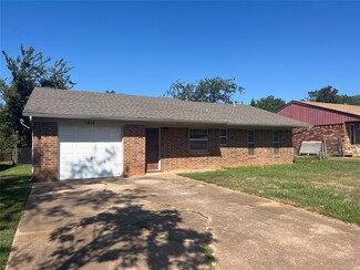 1614 Hardwood Grove St, Tecumseh, OK 74873