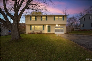 11 Elaine Terrace, Camillus, NY 13031