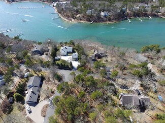 10 Cotuit Cove Rd, Cotuit, MA 02635