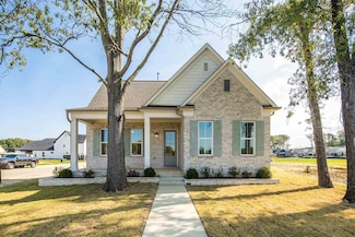 115 Independence Ln, Rossville, TN 38066