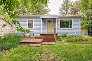 1005 E Maxwell Ln, Bloomington, IN 47401